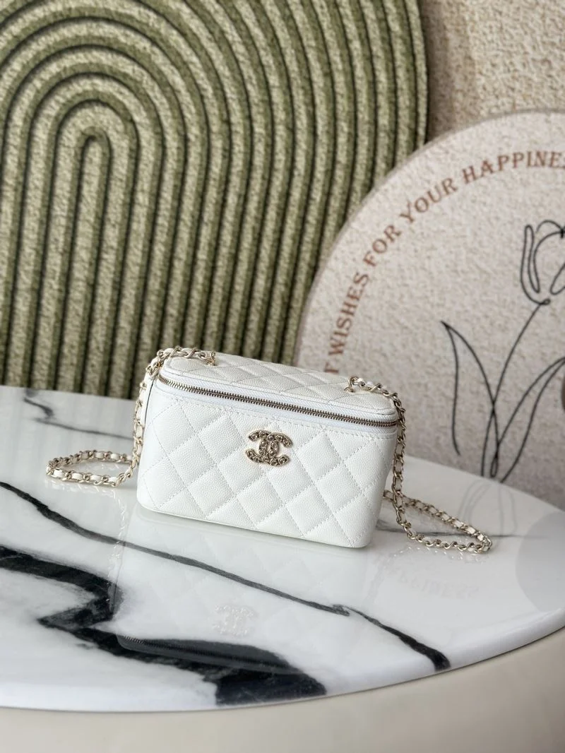 Chanel Cosmetic Bags Chic 53338