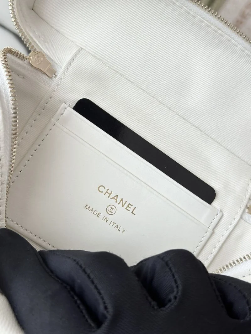 Chanel Cosmetic Bags Unisex 53327