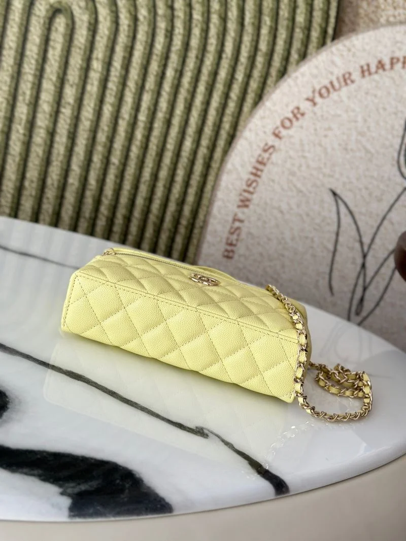 Affordable Chanel Cosmetic Bags 53275