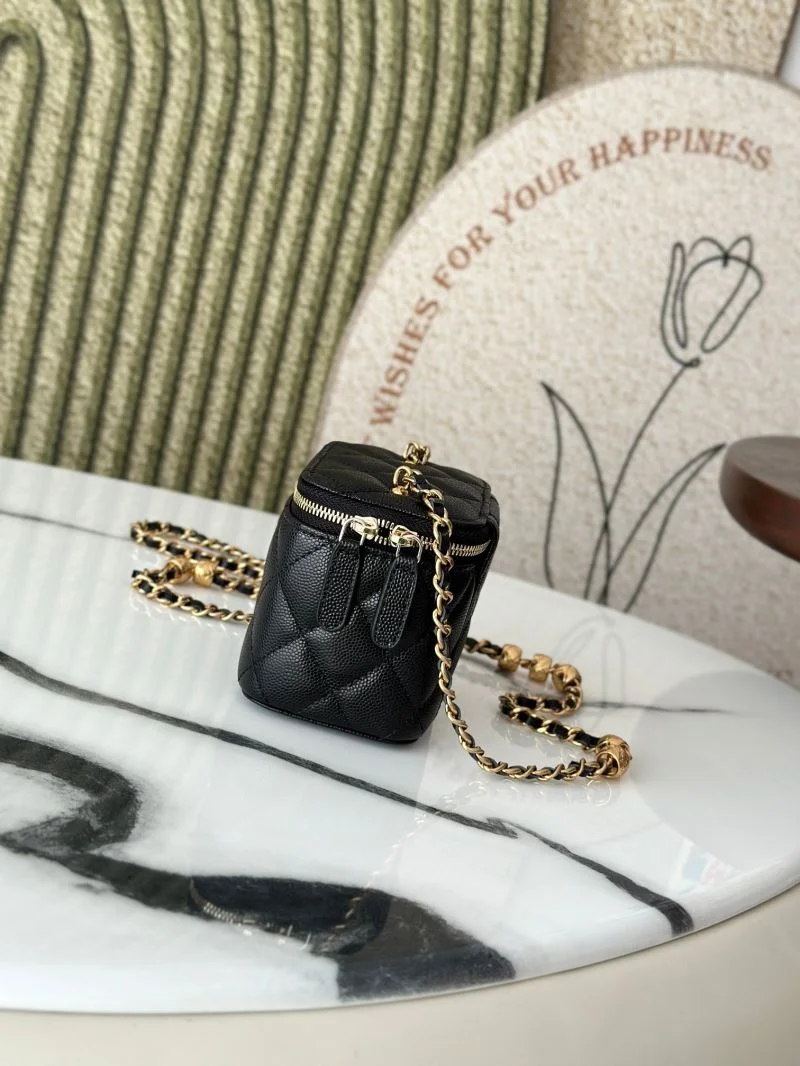 Chanel Cosmetic Bags Stylish 53316