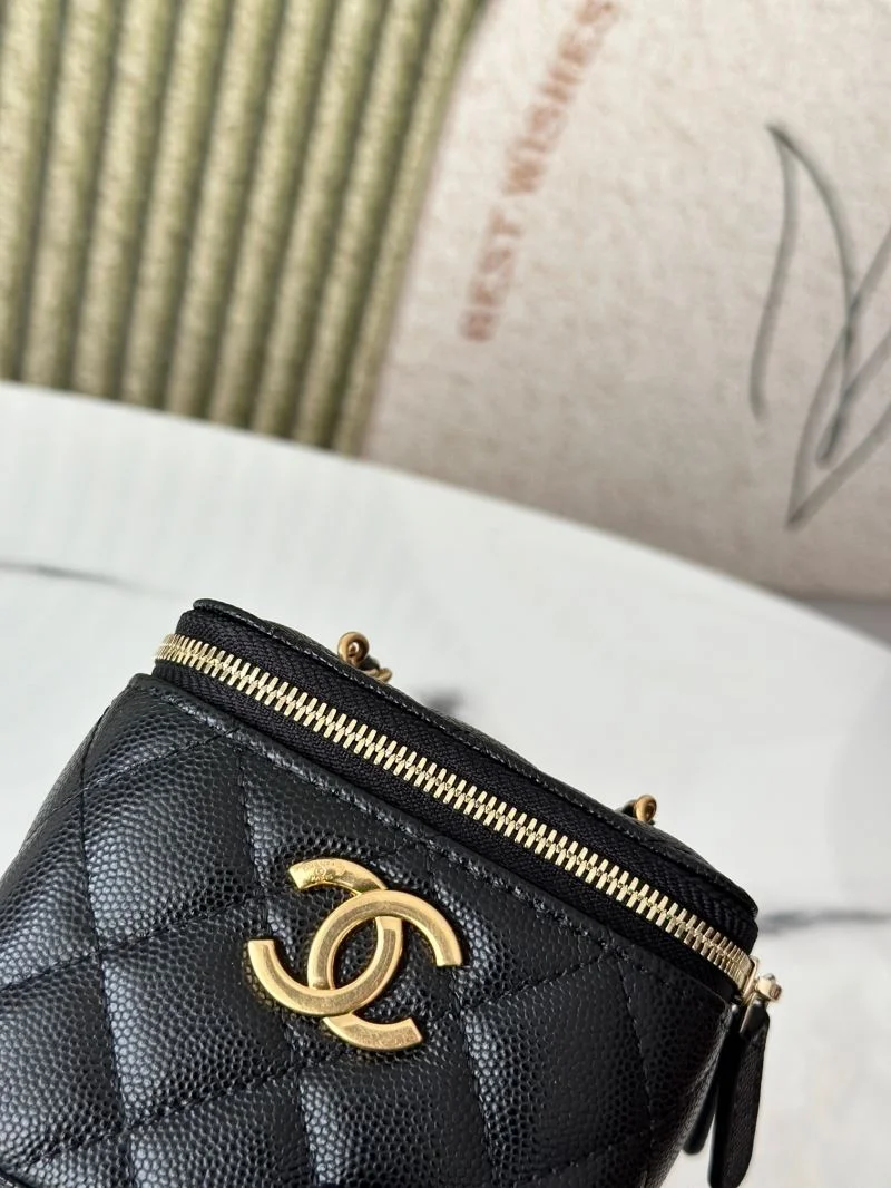 Chanel Cosmetic Bags Stylish 53316