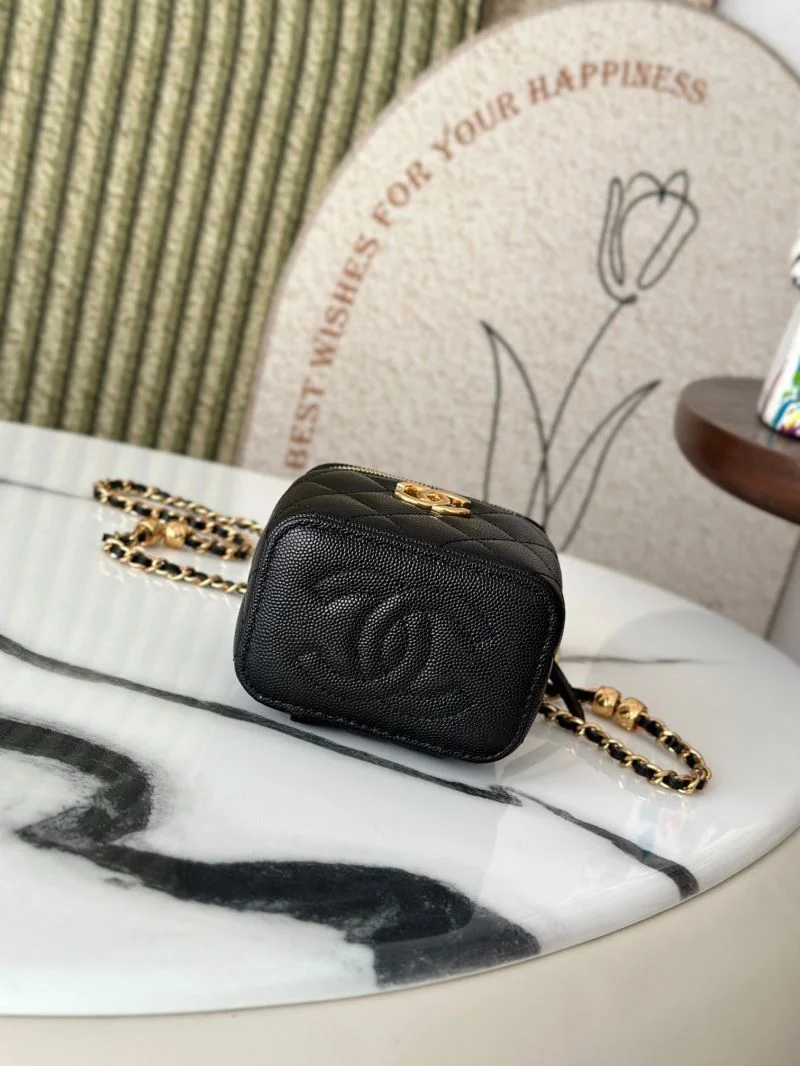 Chanel Cosmetic Bags Stylish 53316