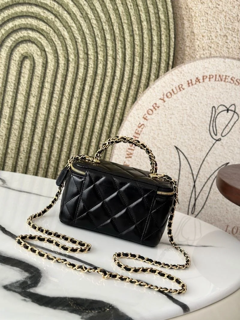 Chanel Cosmetic Bags Supportive 53326