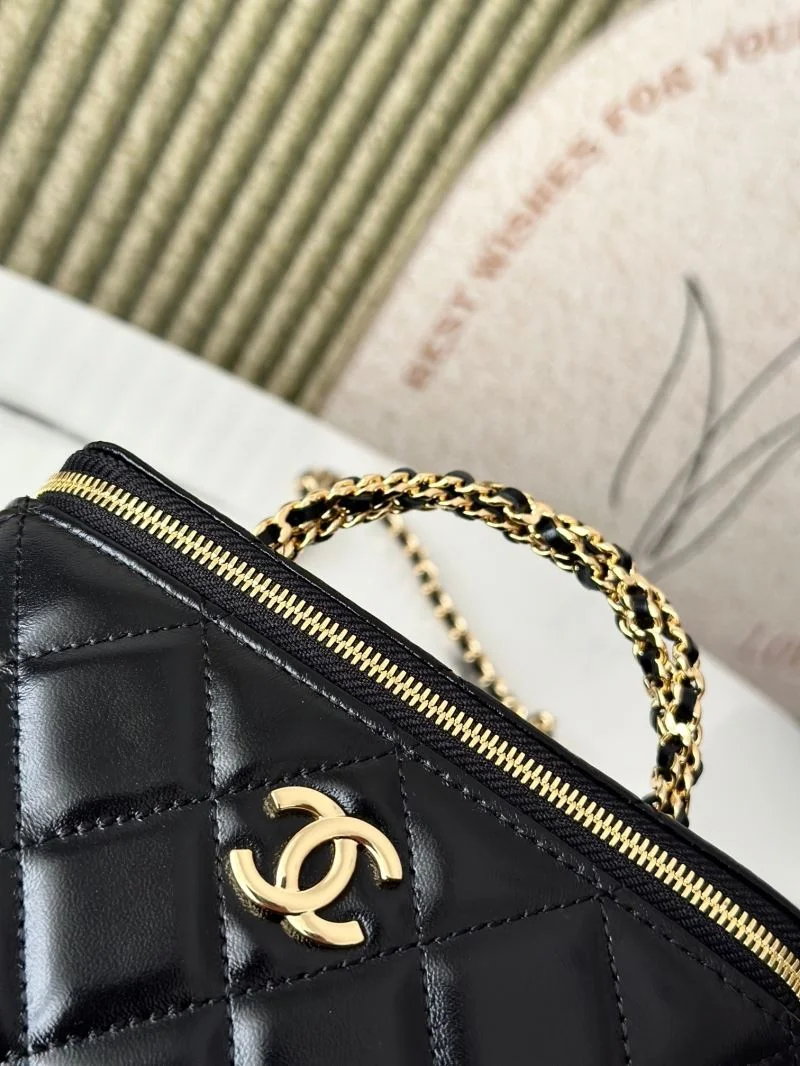 Chanel Cosmetic Bags Supportive 53326