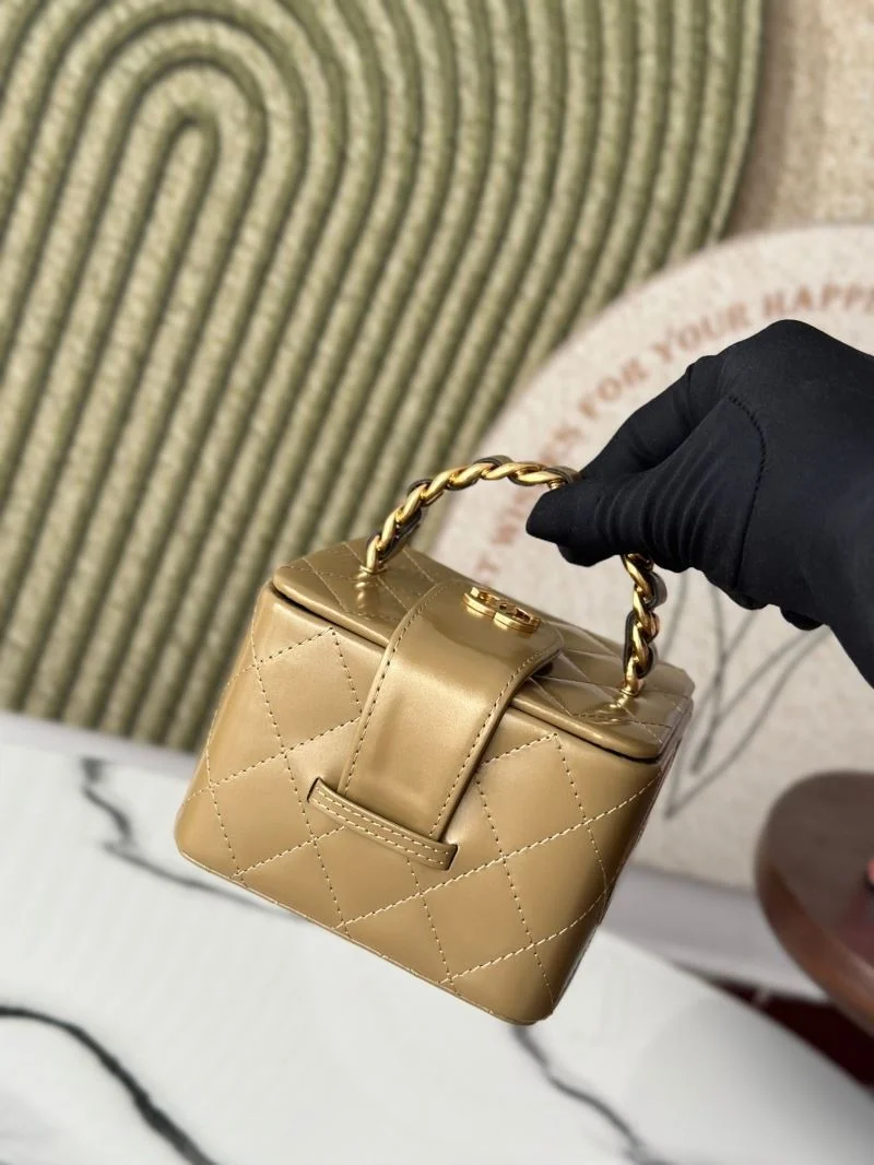 Chanel Cosmetic Bags FashionForward 53276