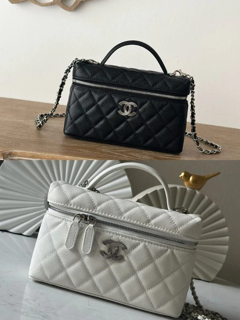 Elegant Chanel Cosmetic Bags 53271