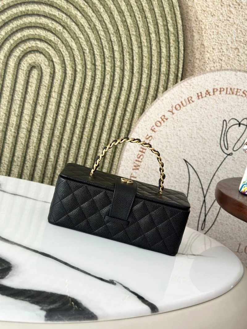 Chanel Cosmetic Bags Resilient 53269