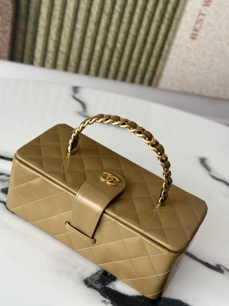 Chanel Cosmetic Bags Bright 53267