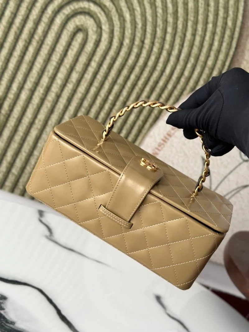 Chanel Cosmetic Bags Bright 53267