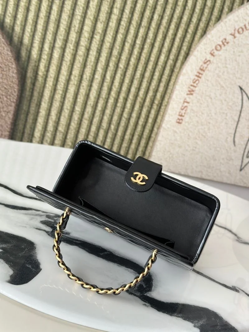 Chanel Cosmetic Bags Elegant 53300