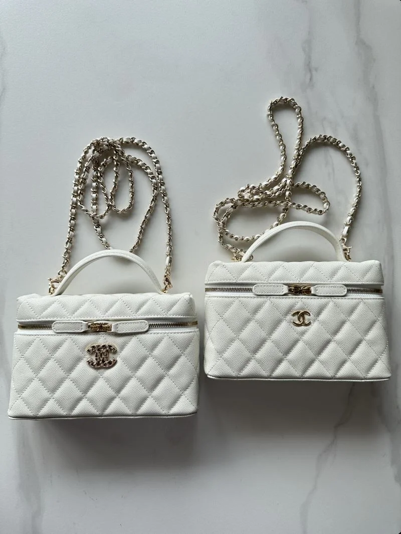 Chanel Cosmetic Bags Minimalist 53298