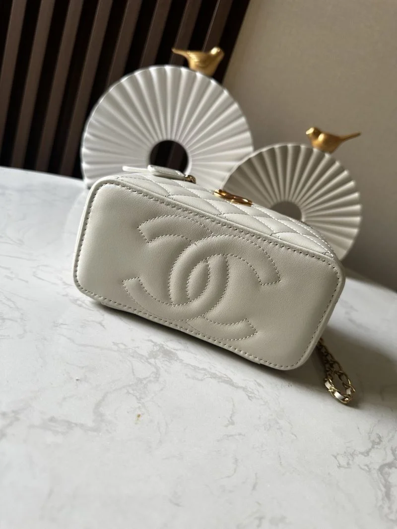 NewStyle Chanel Cosmetic Bags 53257