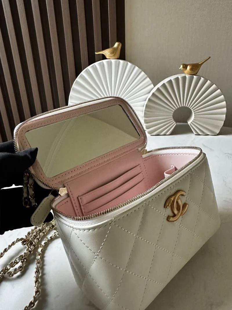 NewStyle Chanel Cosmetic Bags 53257