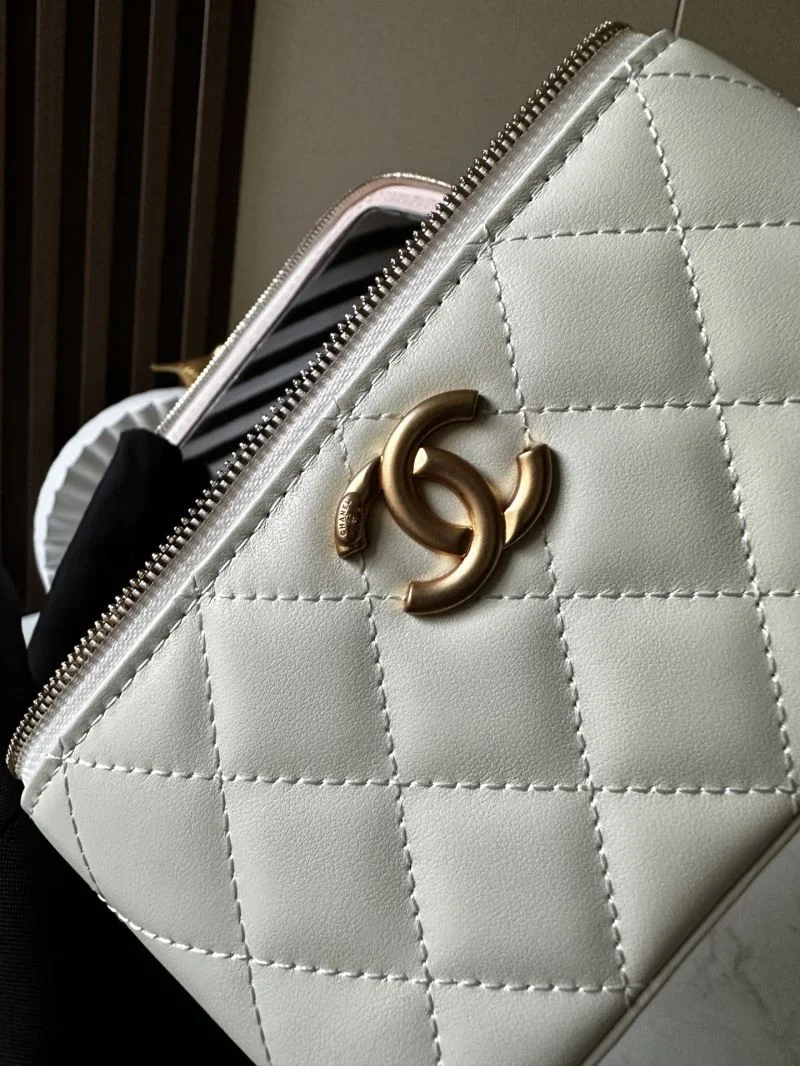 NewStyle Chanel Cosmetic Bags 53257