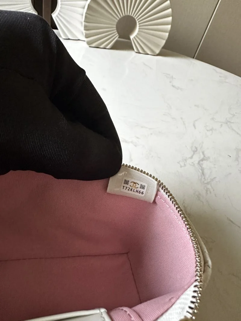 Breathable Chanel Cosmetic Bags 53259