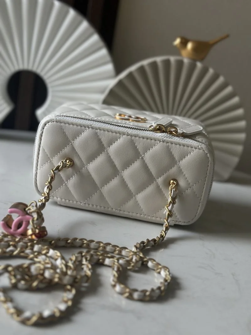 Breathable Chanel Cosmetic Bags 53254