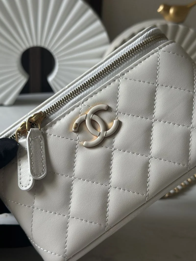 Breathable Chanel Cosmetic Bags 53254
