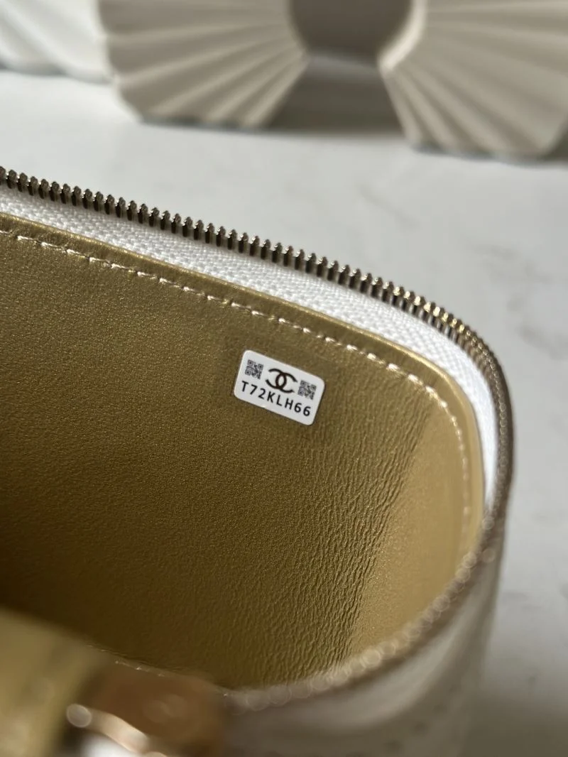 Breathable Chanel Cosmetic Bags 53254