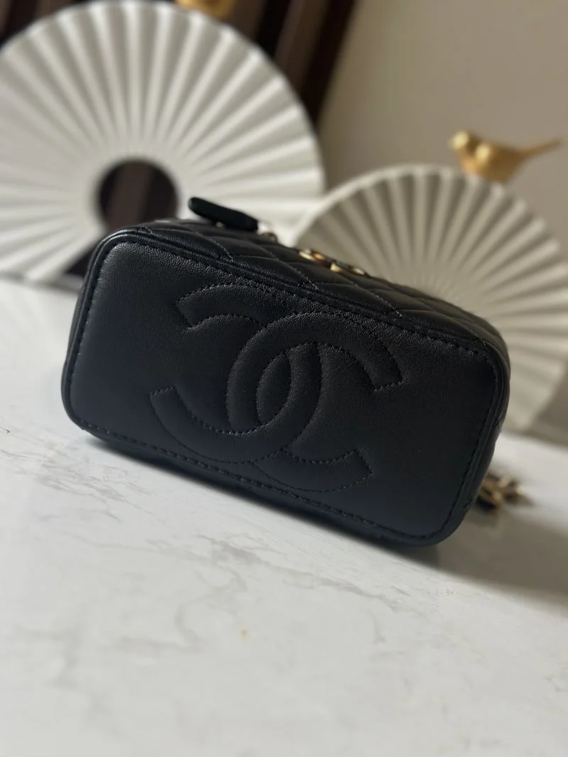 Chanel Cosmetic Bags Packable 53249
