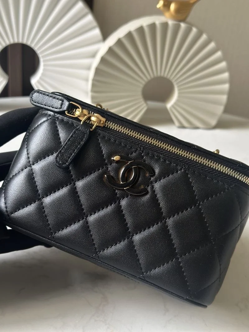 Chanel Cosmetic Bags Packable 53249