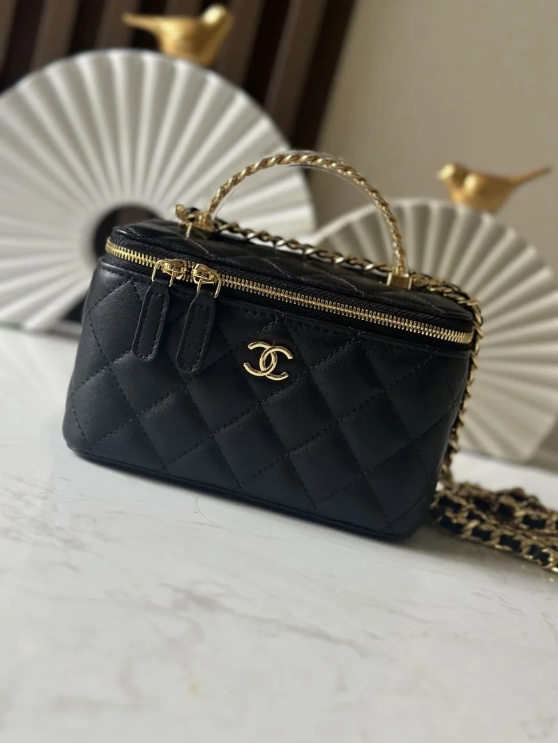 Versatile Chanel Cosmetic Bags 53246