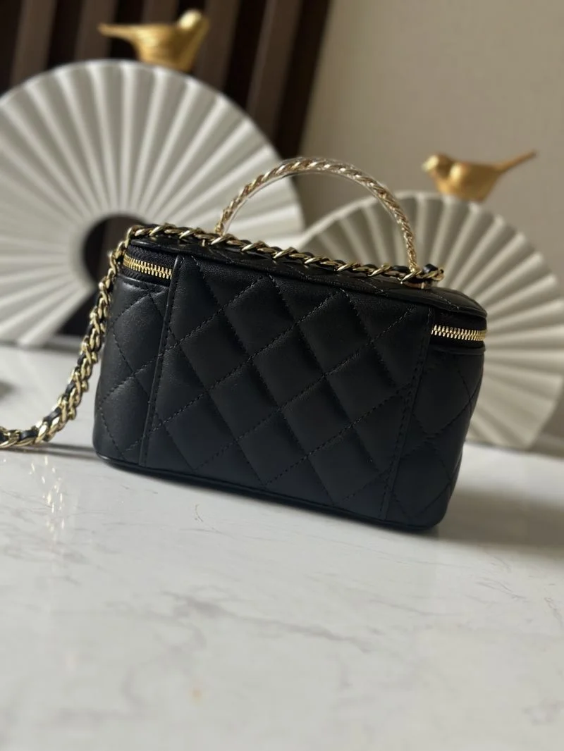 Versatile Chanel Cosmetic Bags 53246