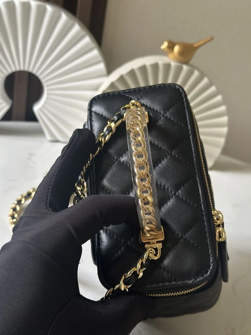Versatile Chanel Cosmetic Bags 53246