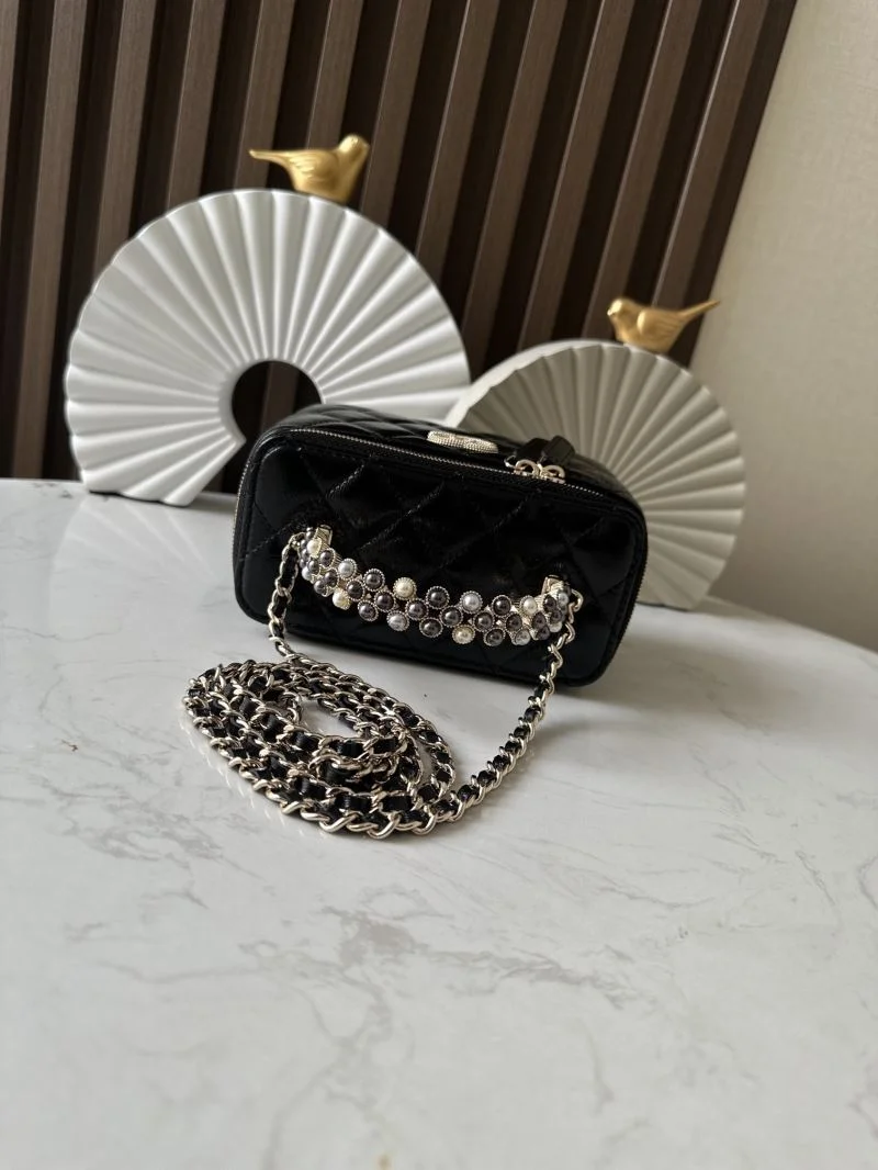 WaterResistant Chanel Cosmetic Bags 53245