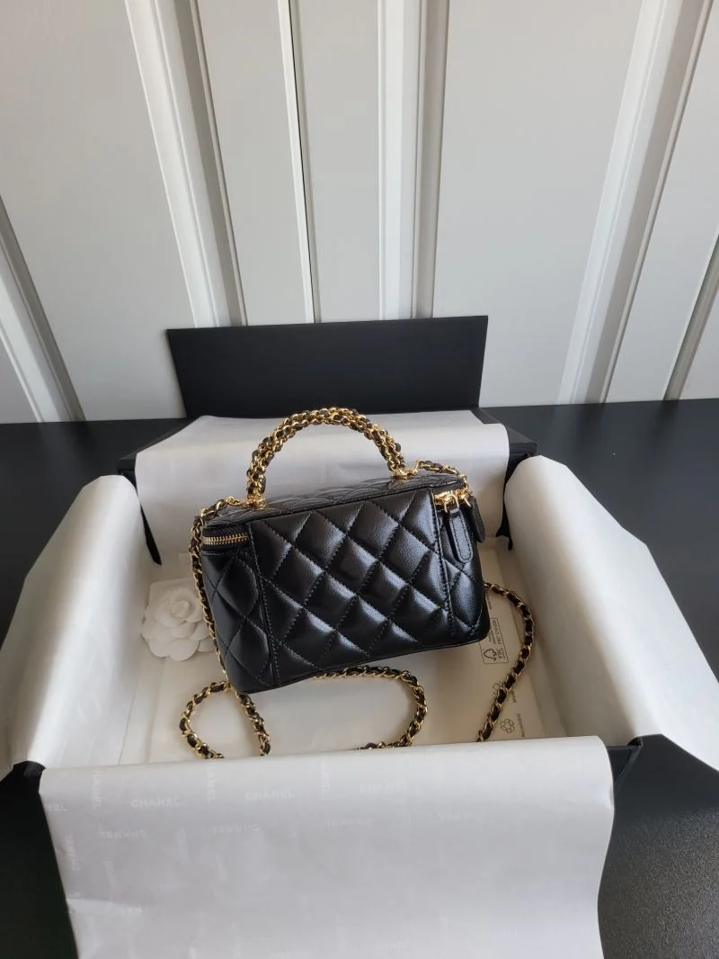 Chanel Cosmetic Bags Trendsetting 55163