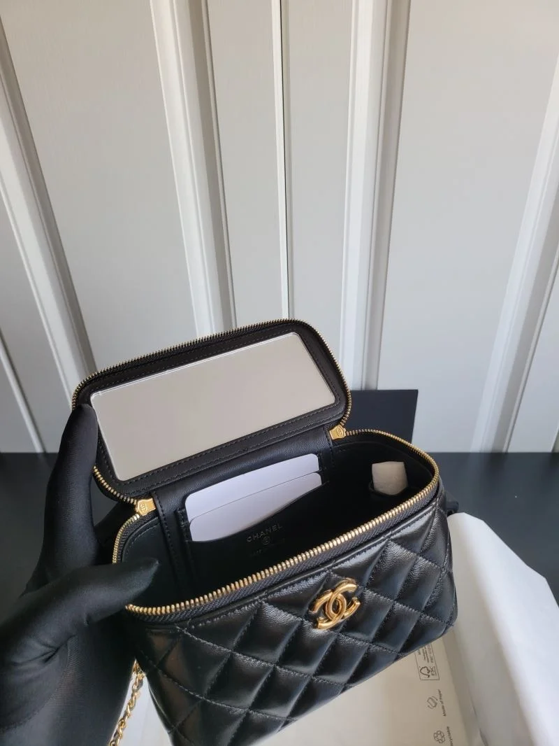 Chanel Cosmetic Bags Trendsetting 55163