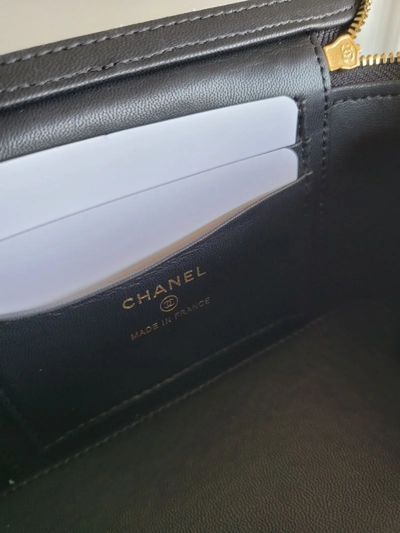 Chanel Cosmetic Bags Trendsetting 55163