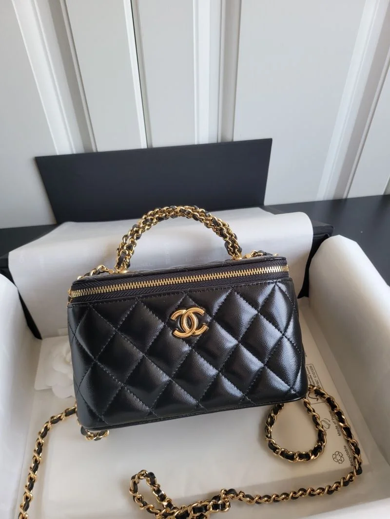 Chanel Cosmetic Bags Trendsetting 55163