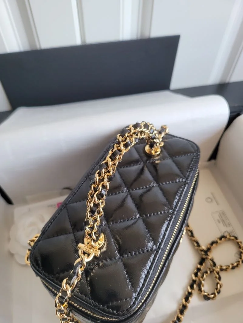 Chanel Cosmetic Bags Trendsetting 55163