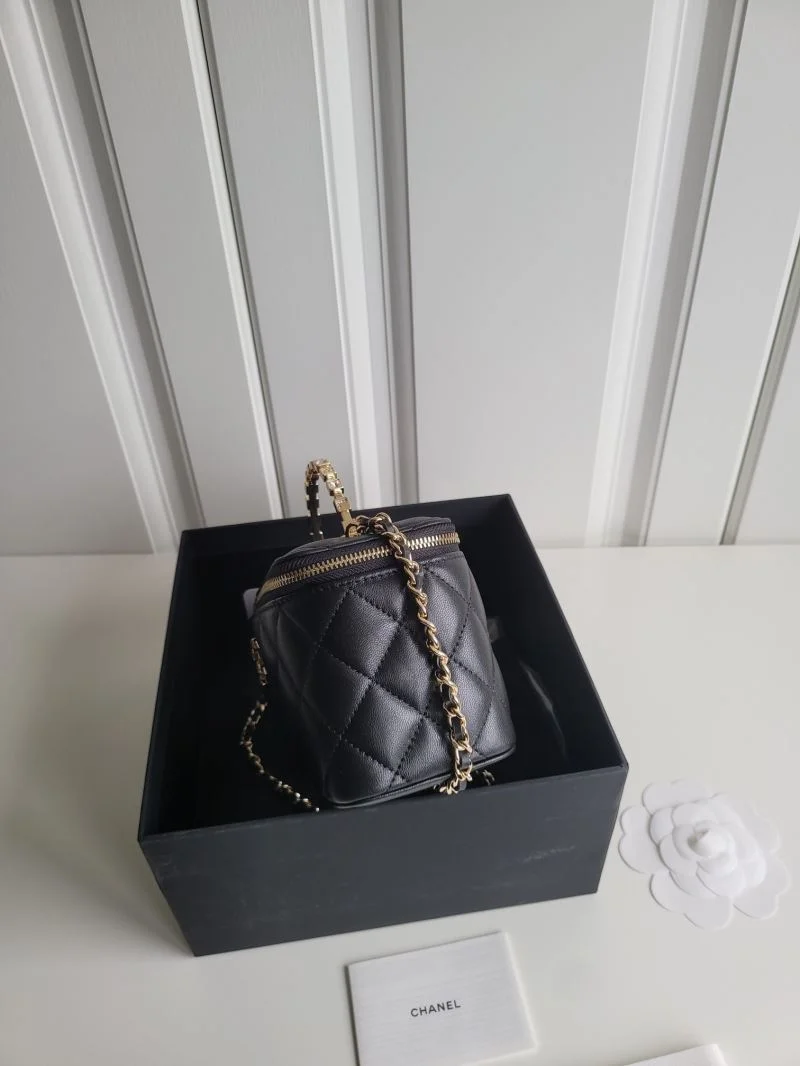 WrinkleFree Chanel Cosmetic Bags 55126
