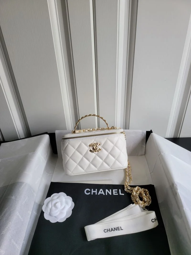 Chanel Cosmetic Bags WellDesigned 55203