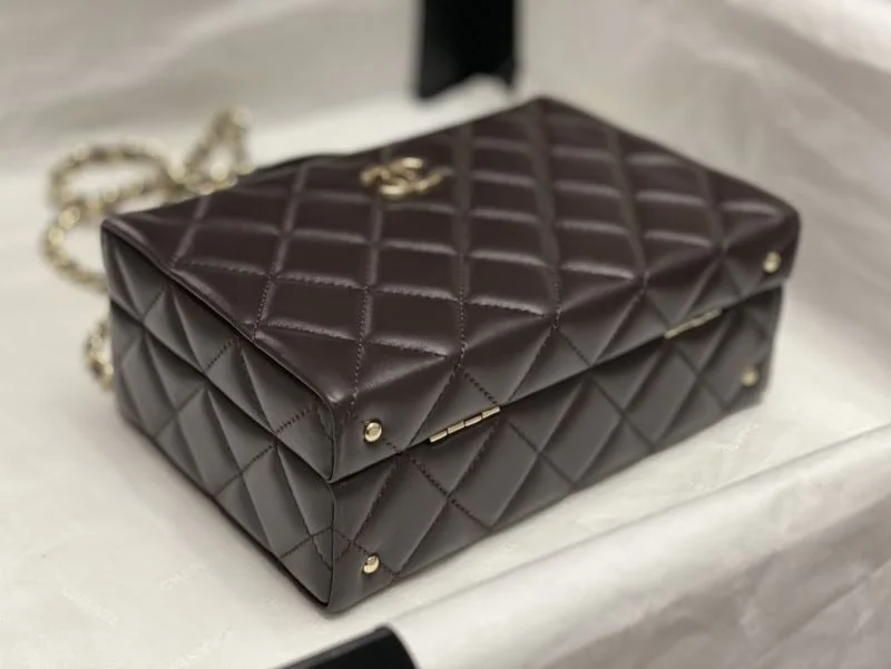 Efficient Chanel Cosmetic Bags 55127