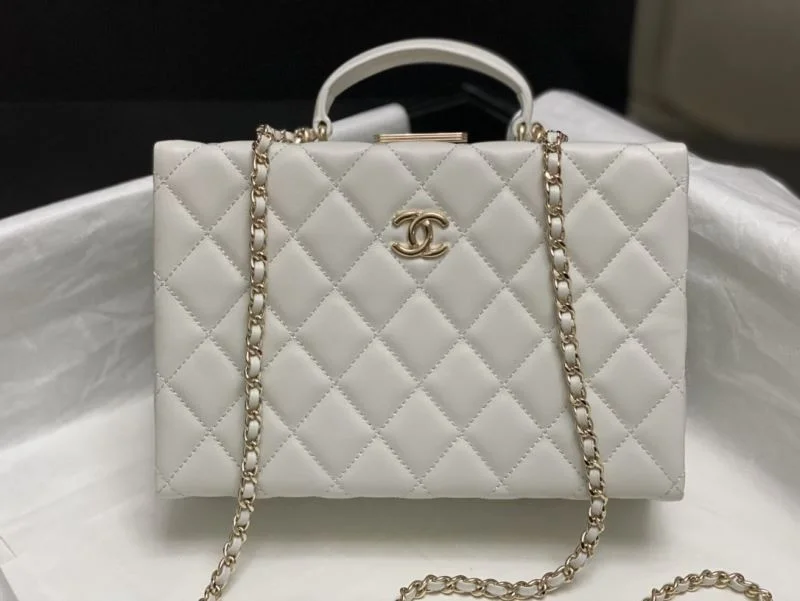 Efficient Chanel Cosmetic Bags 55117