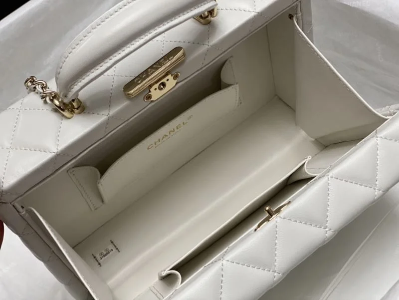 Efficient Chanel Cosmetic Bags 55117