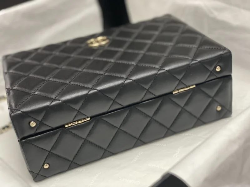 Chanel Cosmetic Bags Refined 55116