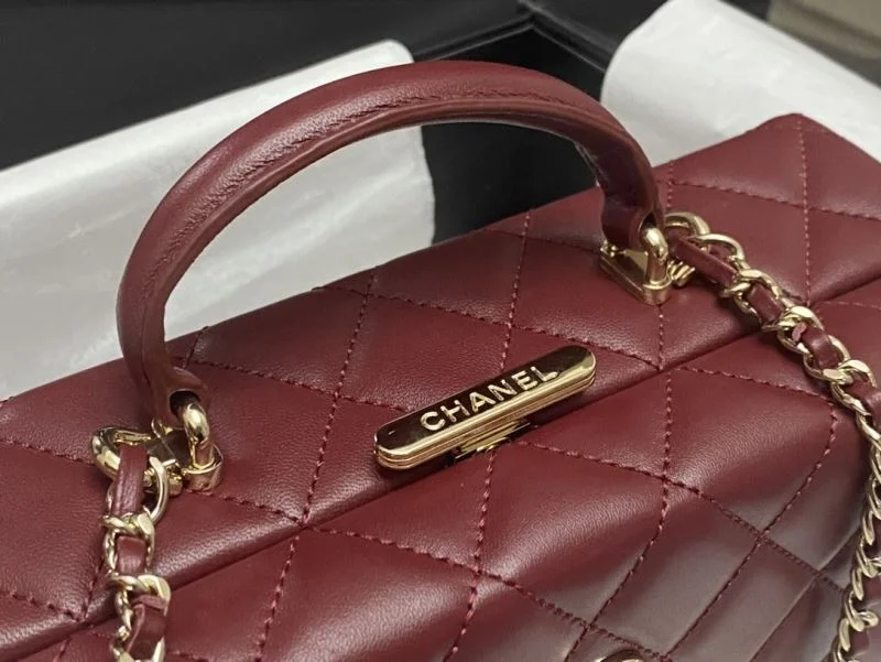 Chic Chanel Cosmetic Bags 55194