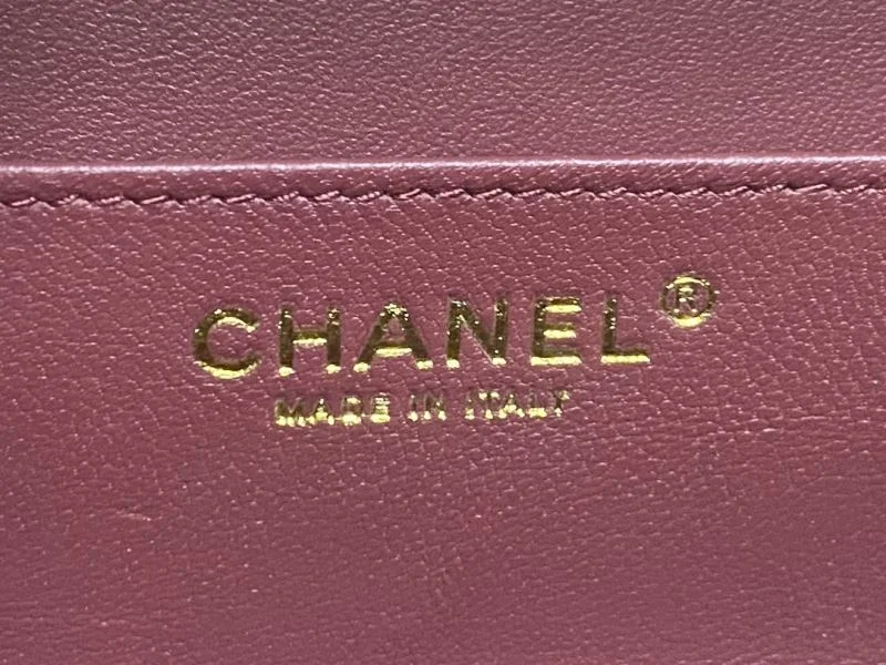 Chic Chanel Cosmetic Bags 55194