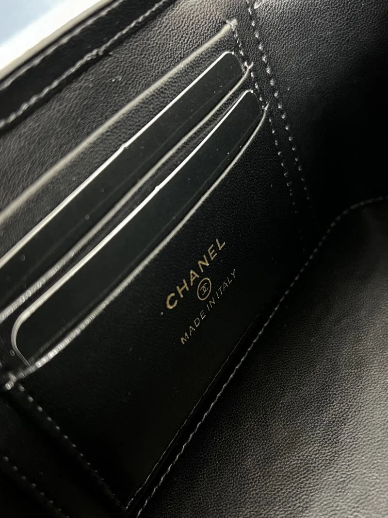 Chanel Cosmetic Bags Vibrant 55110