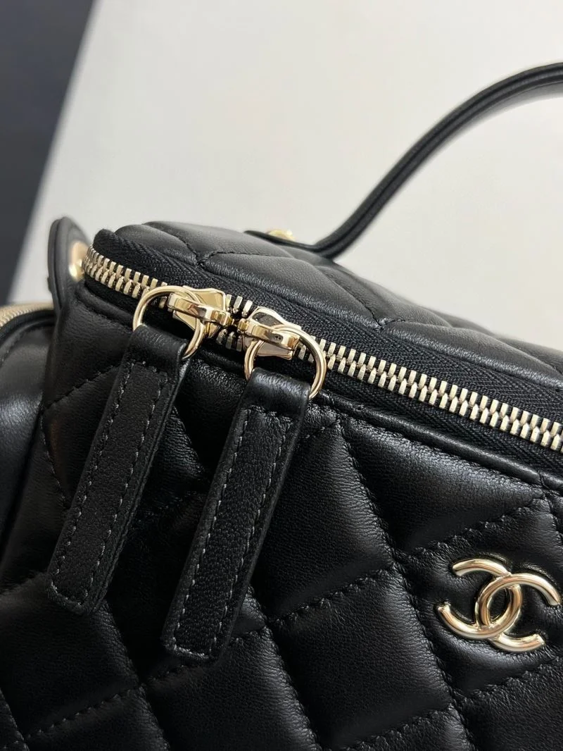 Sustainable Chanel Cosmetic Bags 55107