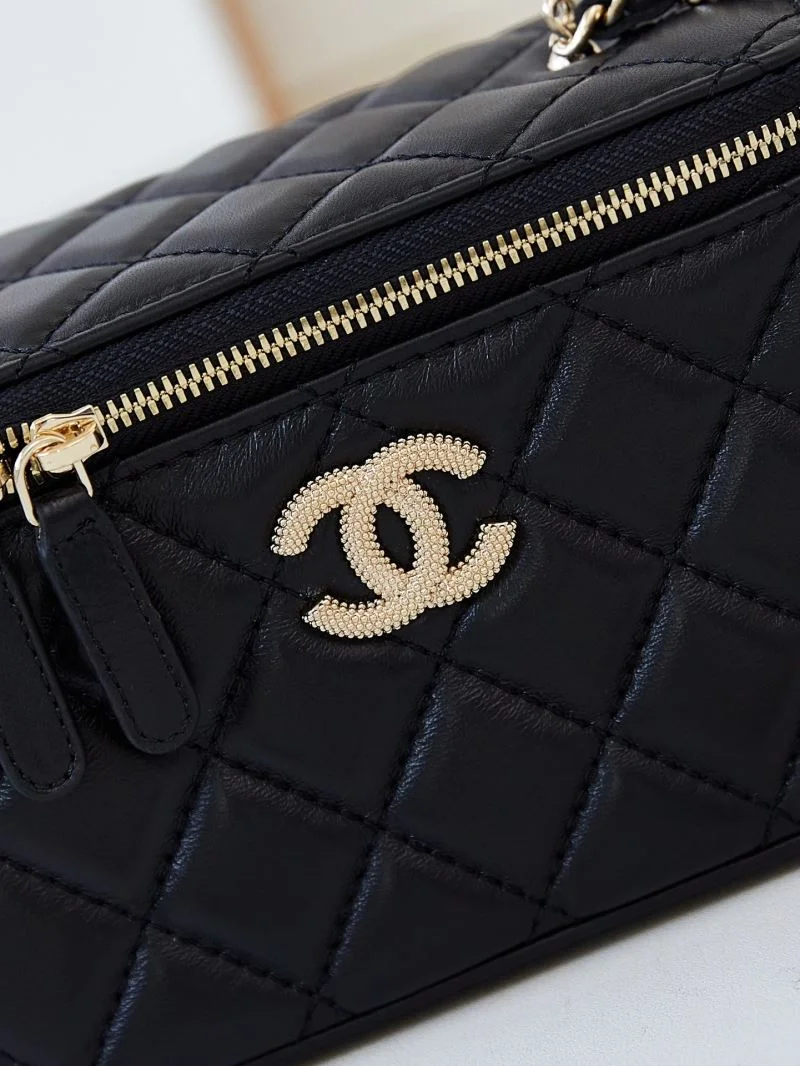 Effortless Chanel Cosmetic Bags 55121