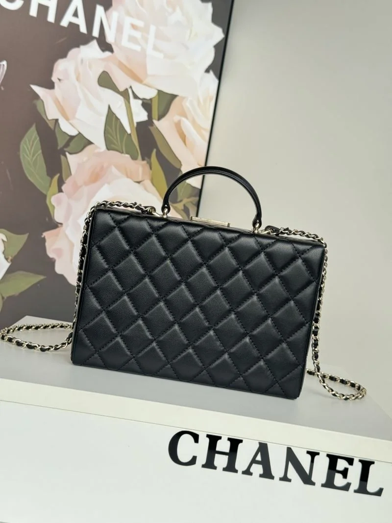 Chanel Cosmetic Bags Minimalist 55100