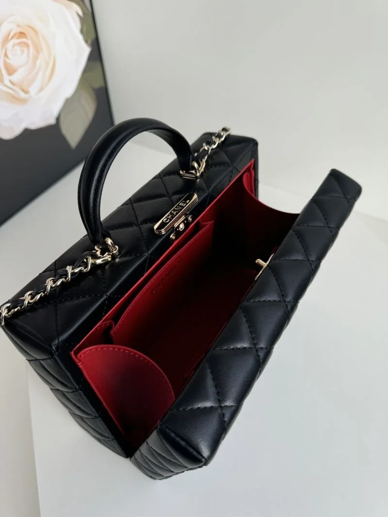 Chanel Cosmetic Bags Minimalist 55100