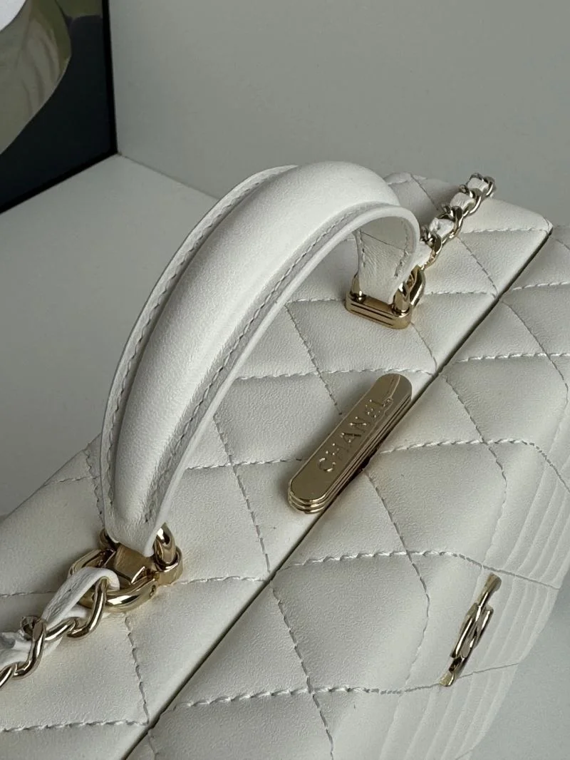 Neat Chanel Cosmetic Bags 55103