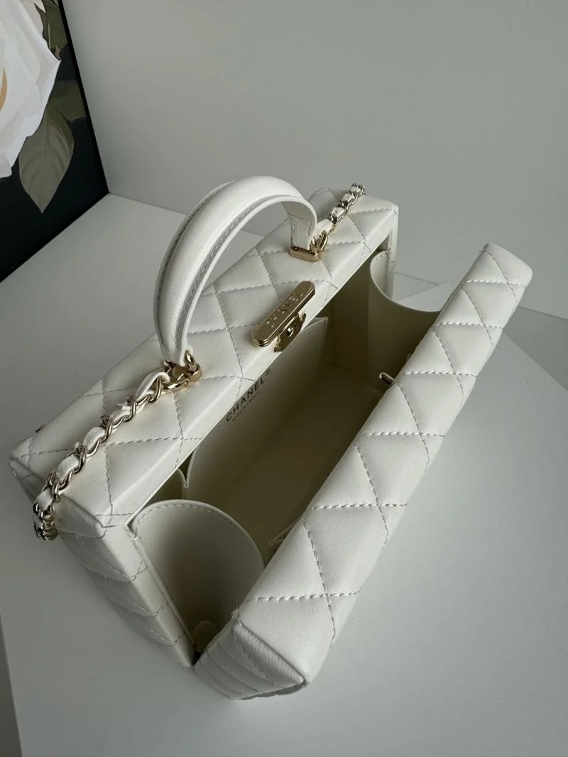 Neat Chanel Cosmetic Bags 55103