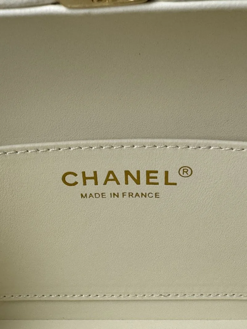 Neat Chanel Cosmetic Bags 55103