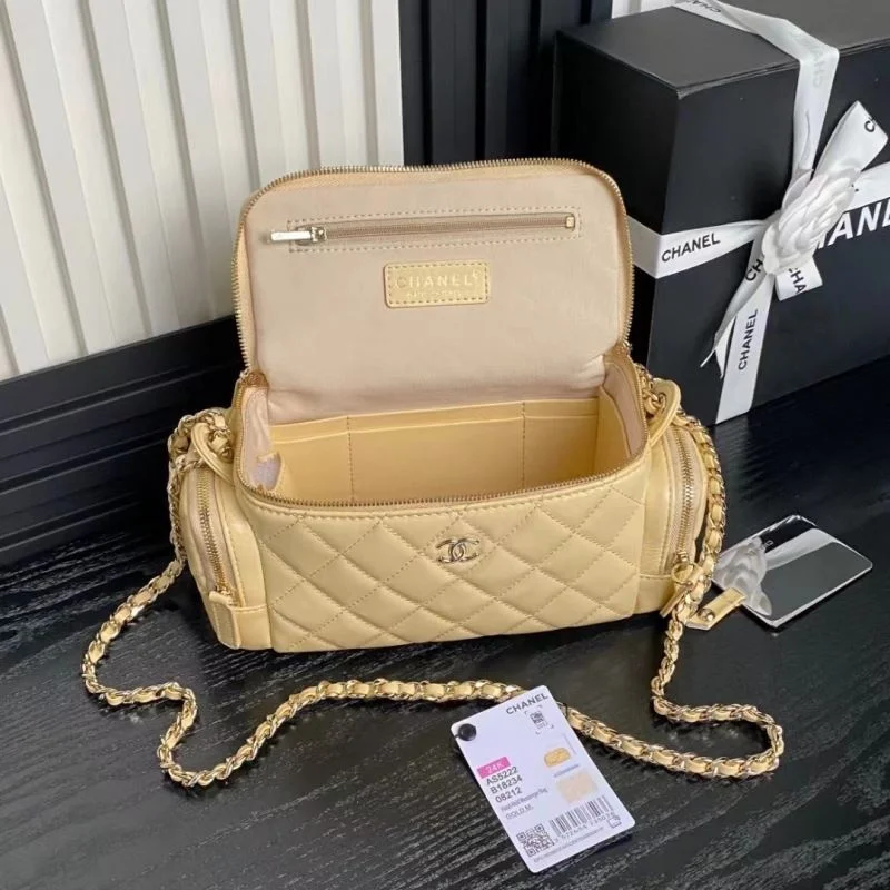 Chanel Cosmetic Bags Minimalist 55105